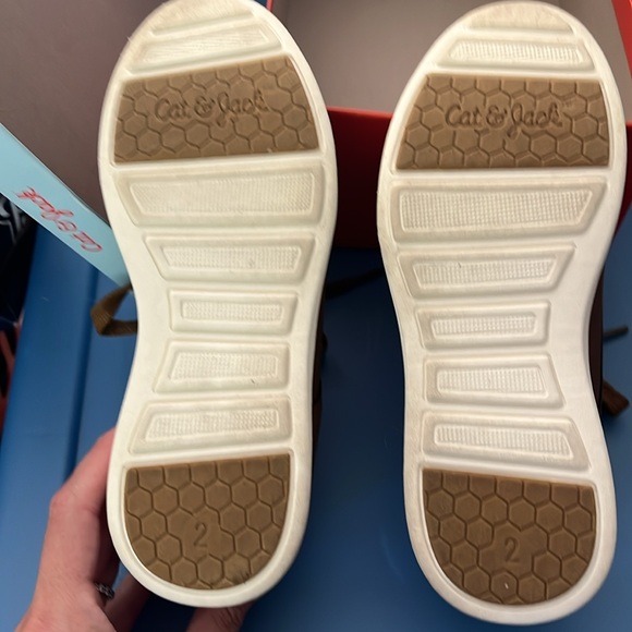 Cat & Jack brown dress shoes - Picture 4 of 4